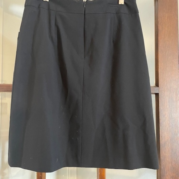 Banana Republic Black Wool Skirt, Size 8 - Picture 4 of 5